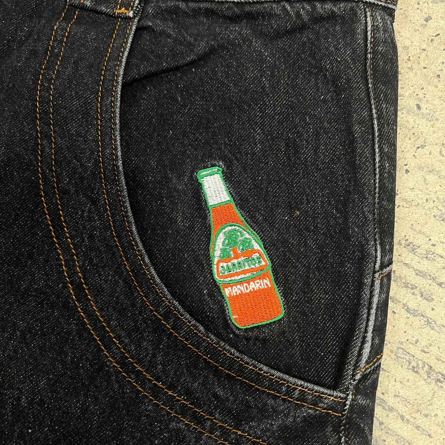 7/11 x Jarritos Looners